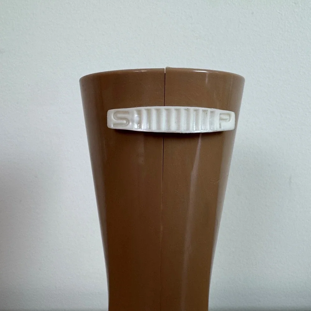 Foley Vintage Brown Plastic 2 in 1 Salt and Pepper Shaker 6‎ Inches Tall